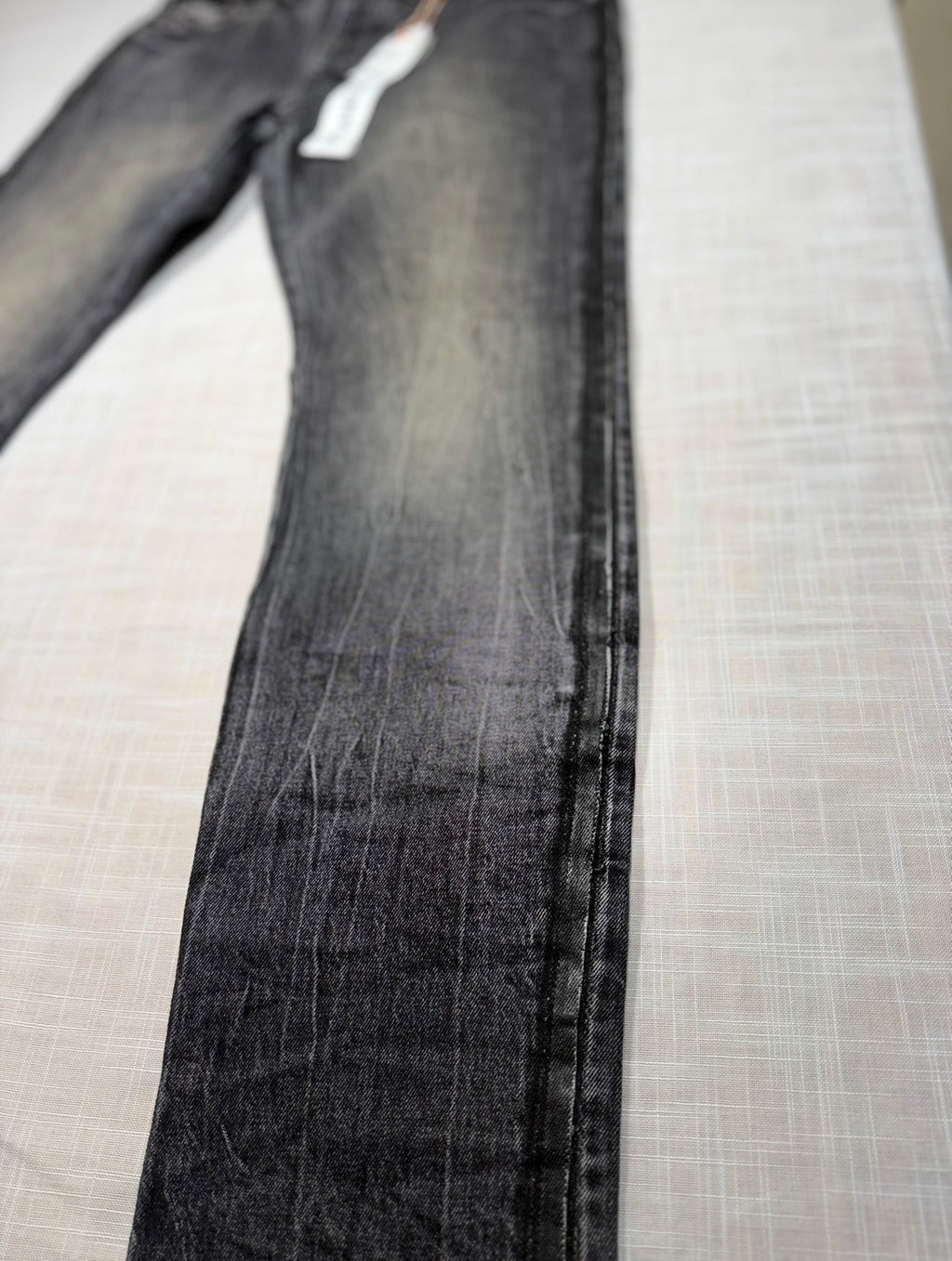 Purple Brand P001 Skinny Shadow Seam Worn Jean – Black