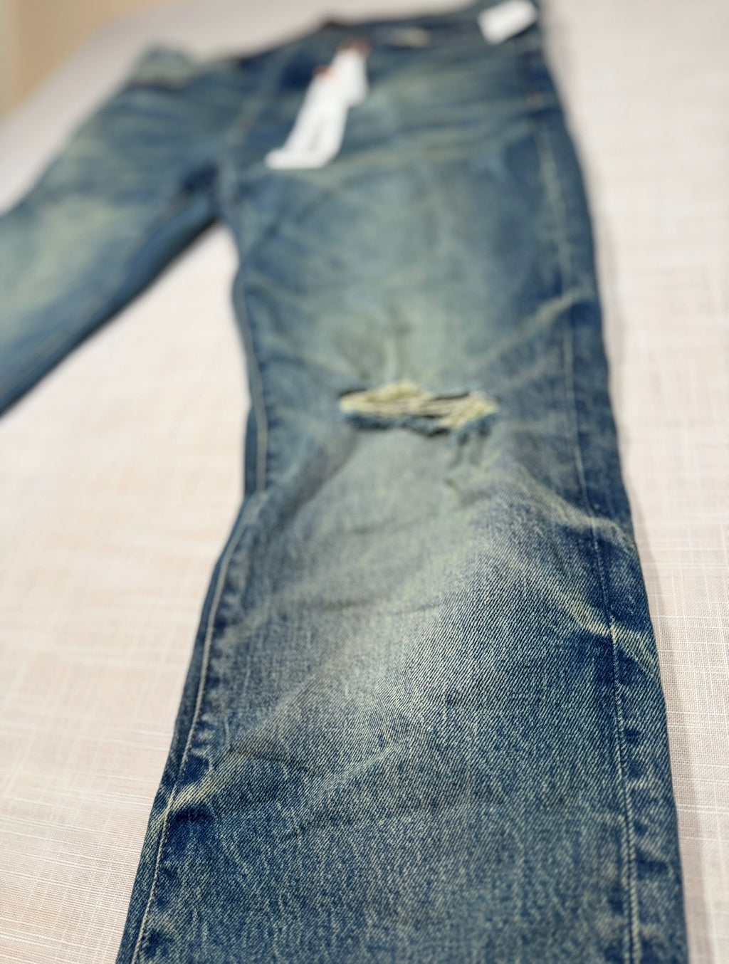 Purple Brand P001 Vintage Knee Blowout Jean – Mid Indigo