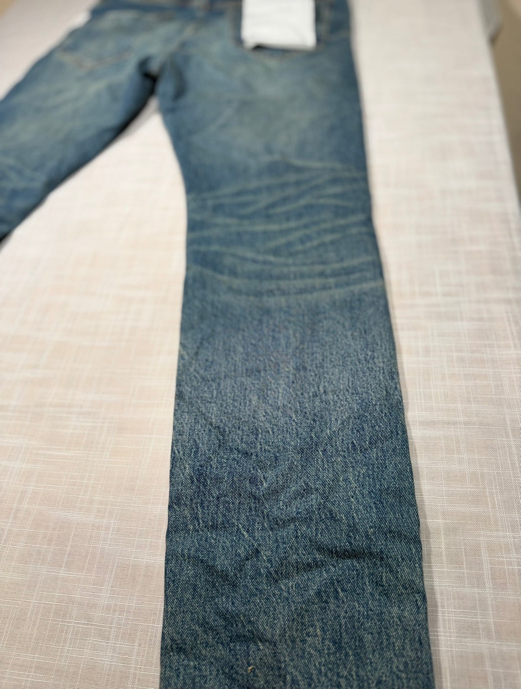 Purple Brand P001 Vintage Knee Blowout Jean – Mid Indigo