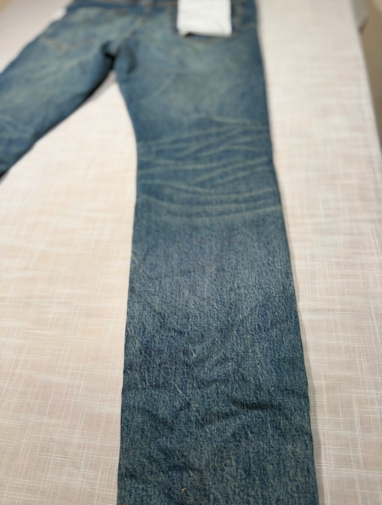 Purple Brand P001 Vintage Knee Blowout Jean – Mid Indigo