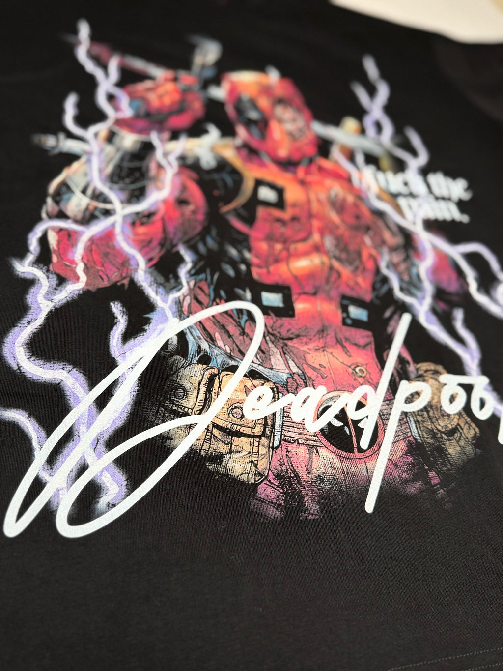 Dechire Lifestyle X Marvel Deadpool Deadpool A Violent Spectacle Tee