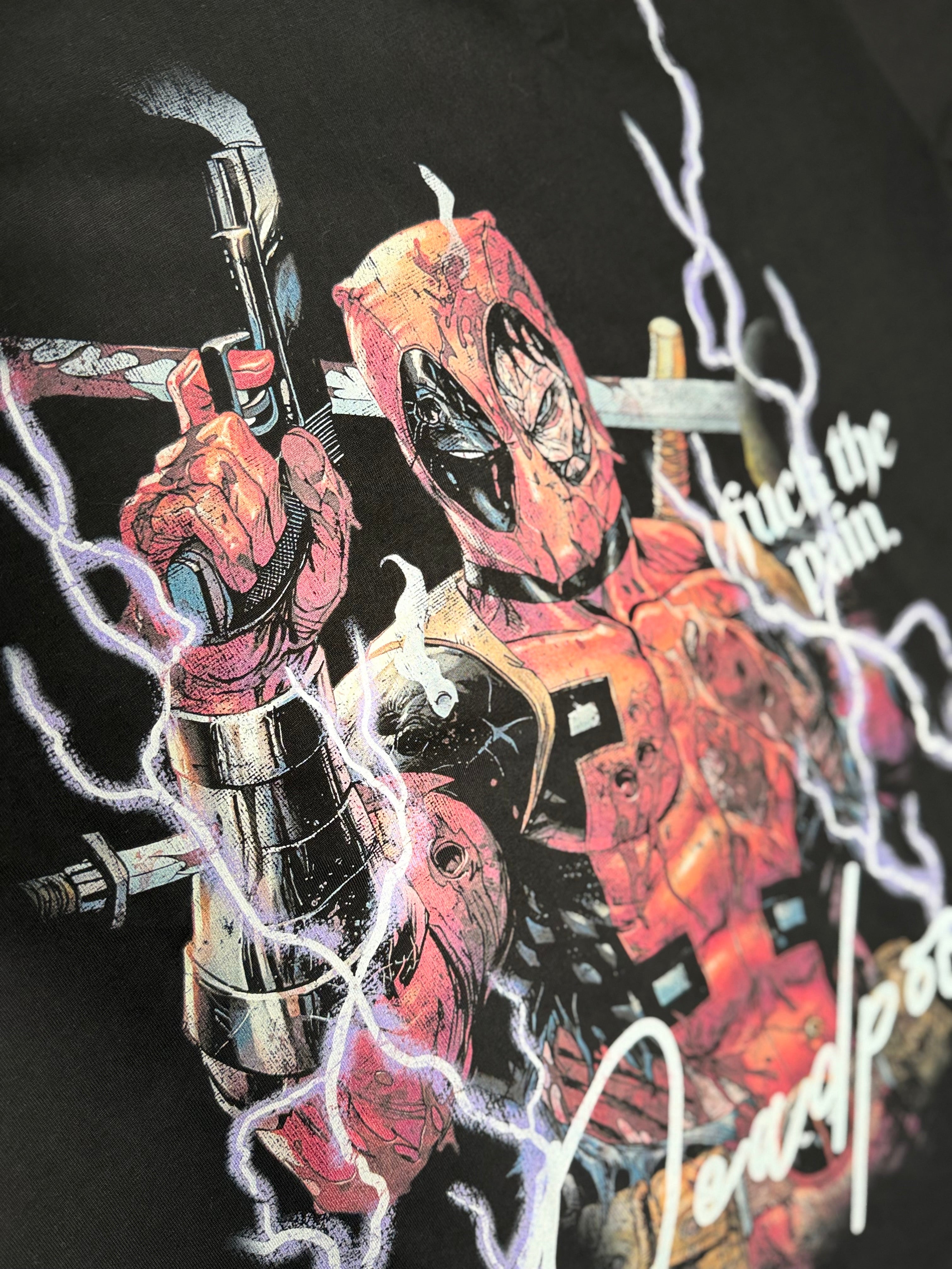 Dechire Lifestyle X Marvel Deadpool Deadpool A Violent Spectacle Tee